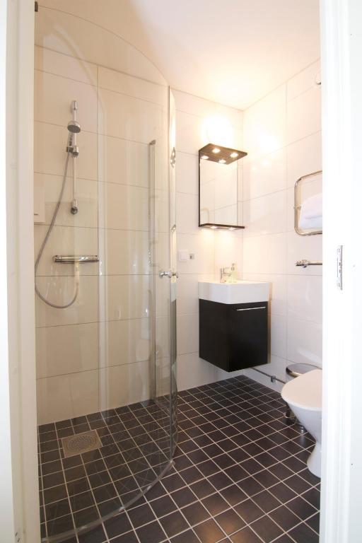 Hotell Tinget Sala Quarto foto
