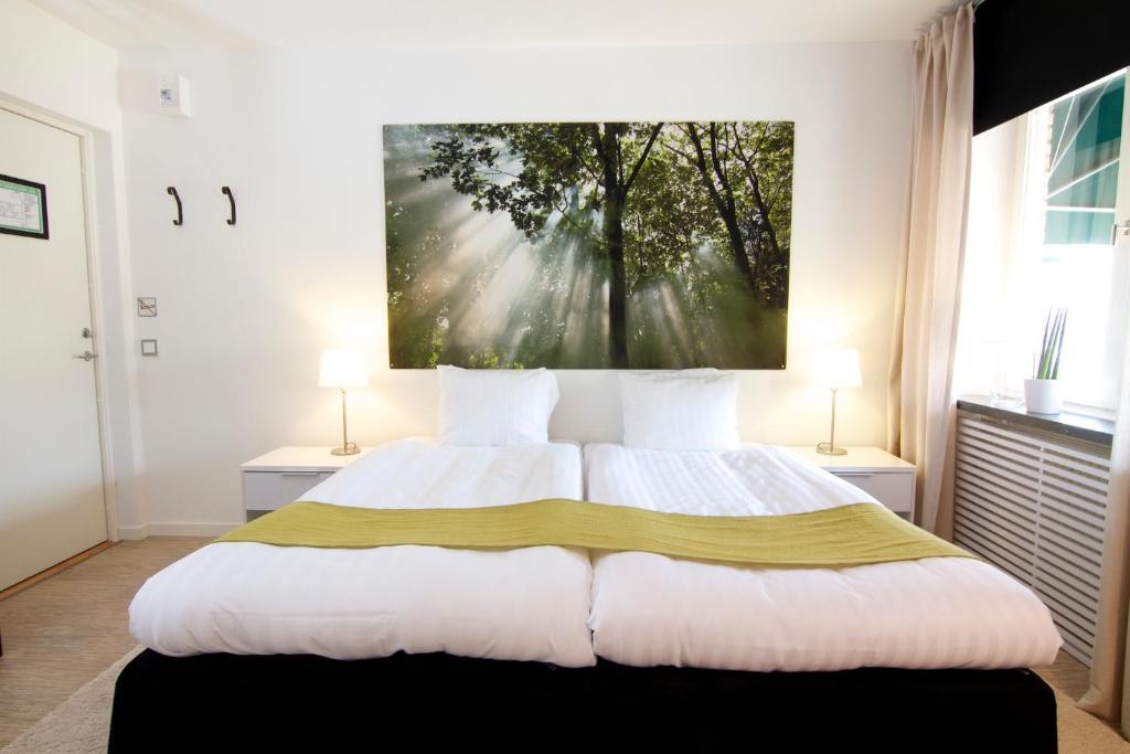 Hotell Tinget Sala Quarto foto